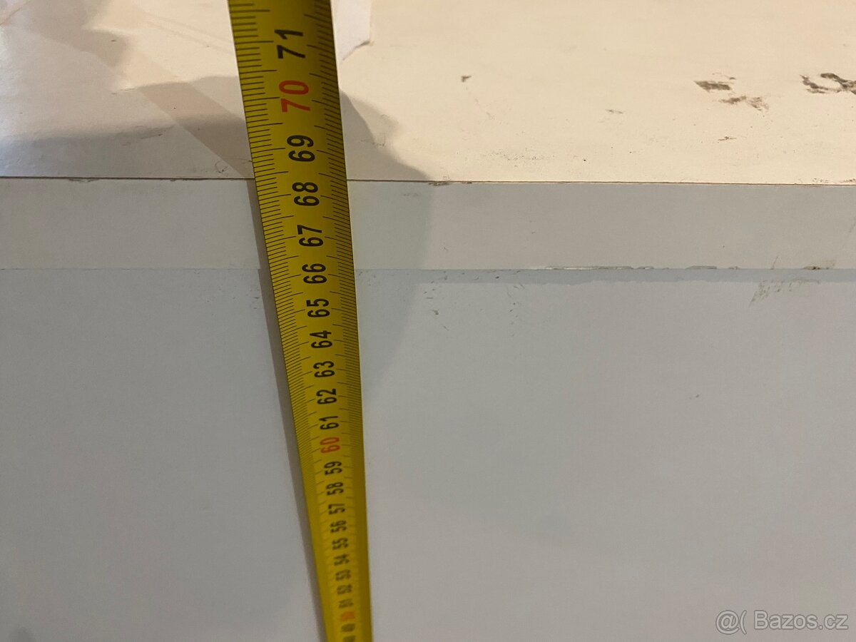 Ikea stůl a skřínka za odvoz - 12