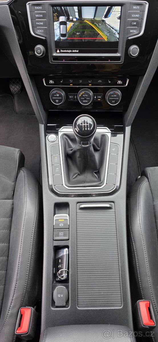 VW PASSAT b8 2.0 TDi 110 kW 4Motion - 12