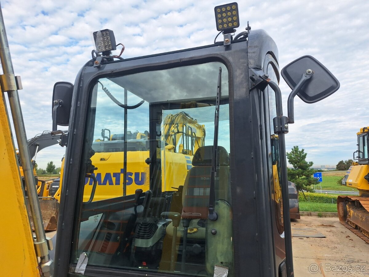 KOMATSU PC 35 MR - 3 - 12