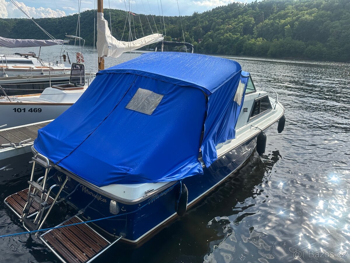 PRODÁM KAJUTOVOU LOĎ SWAYZER SAPHIR 650 CUP - 12