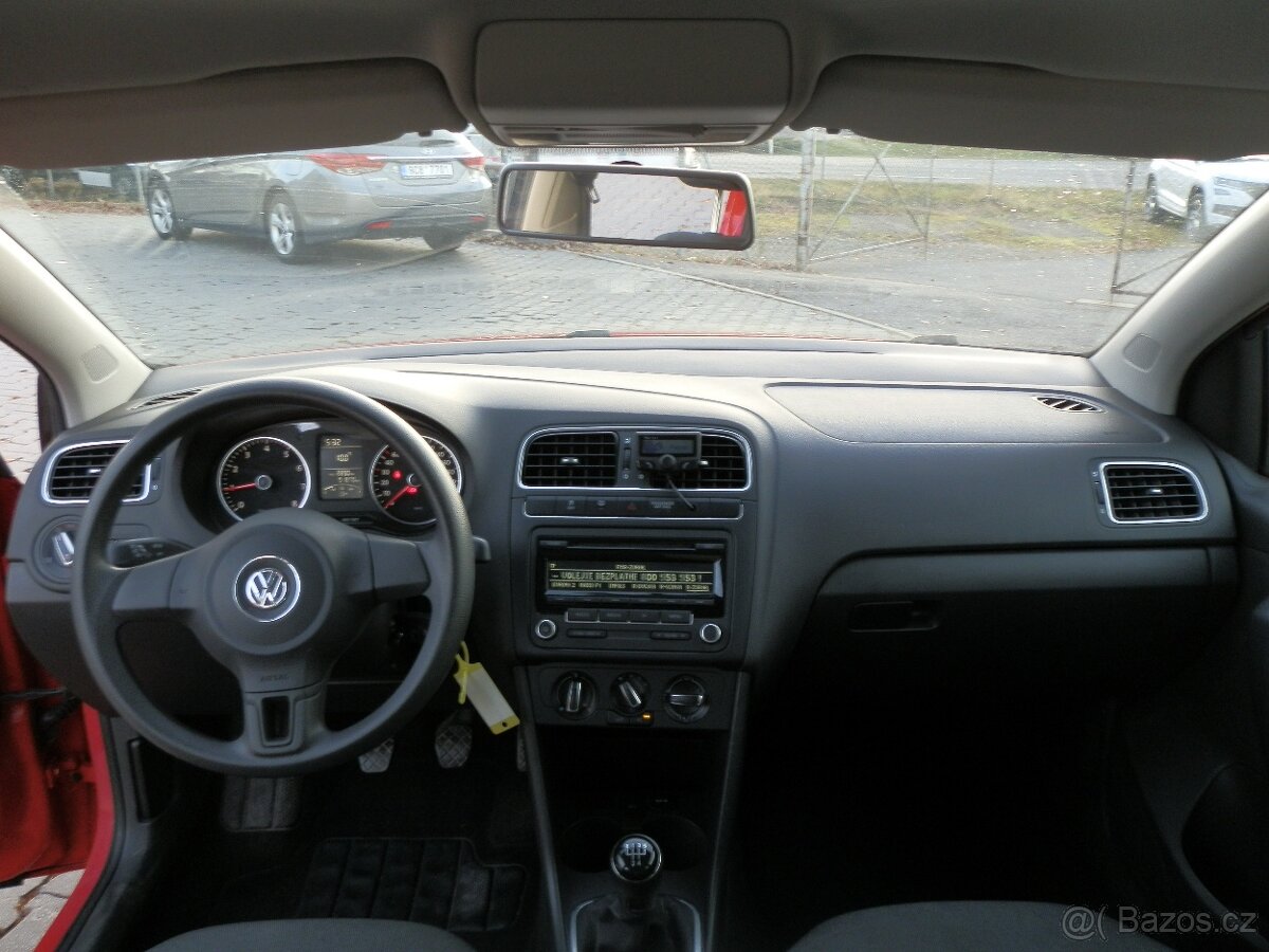 Volkswagen Polo 1,2i - 12