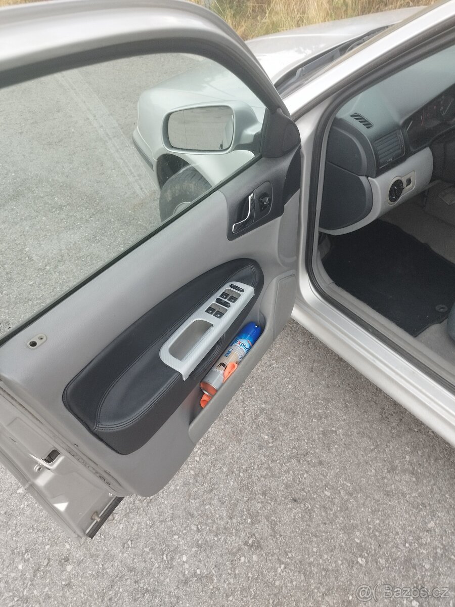 Škoda Octavia 1, 1.9 tdi, 81kw - 12