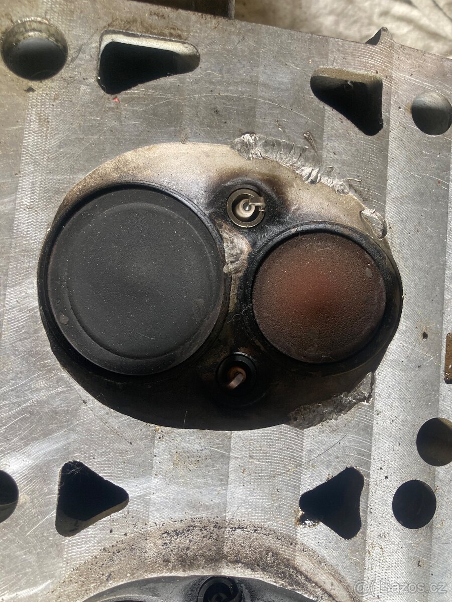 Díly motor 5,7 hemi V8 Dodge ram - 12