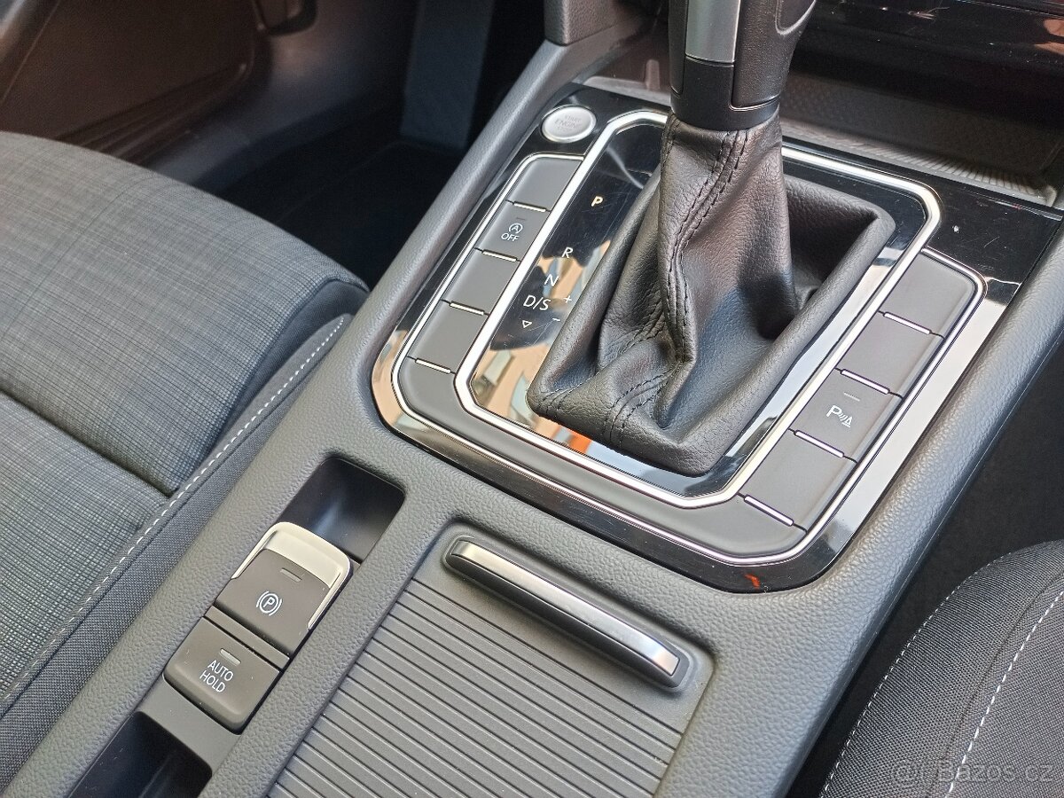 VW Passat B8 Variant 2.0TDI 110kW DSG - záruka Autodraft - 12