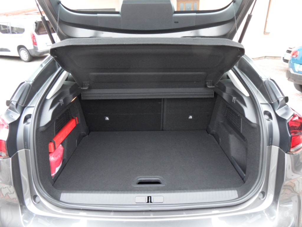 Citroen C4 1.2 PureTech,81kw,plná výbava,naj.105000km - 12