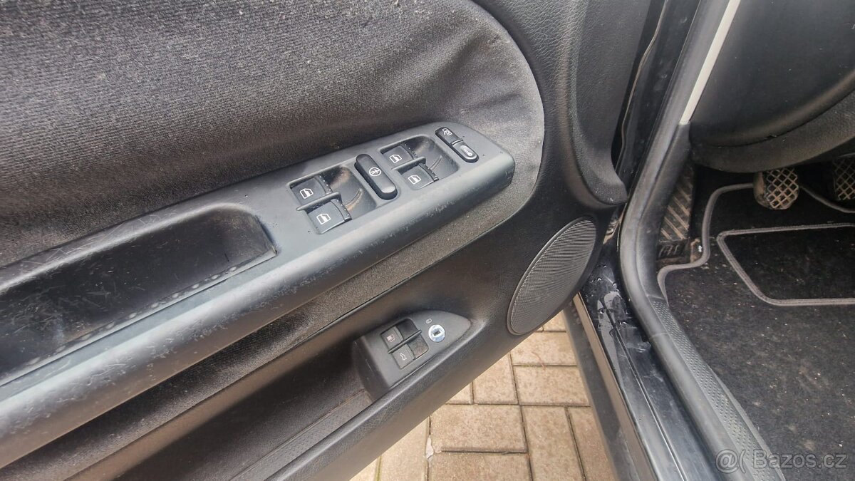 Volkswagen Passat B5.5 1.6 75kw 2001 - 12