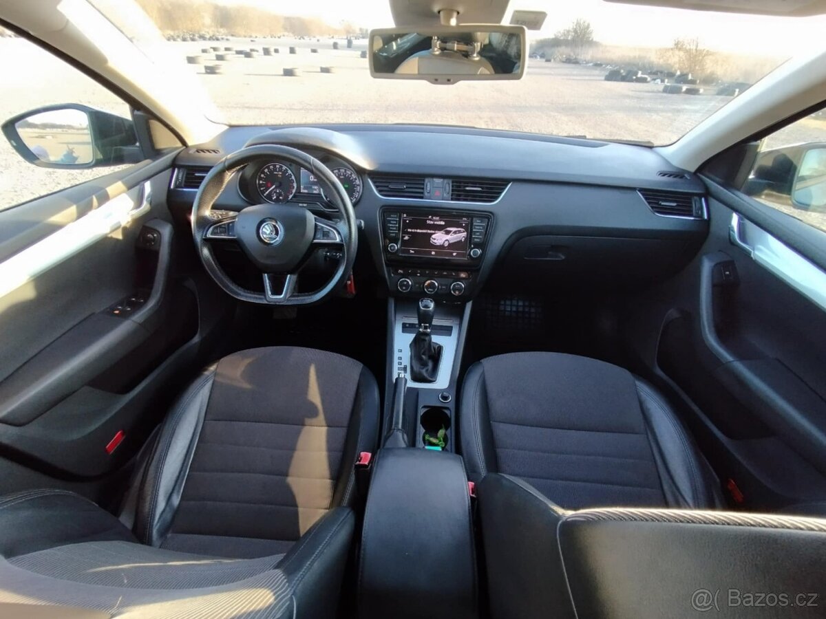 Škoda Octavia Combi 2.0 TDI Elegance/Style DSG - 12