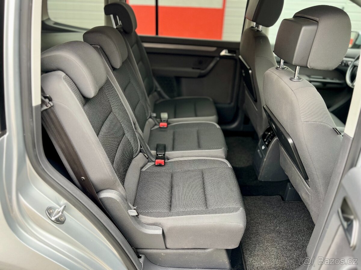 Volkswagen Touran 1,6 TDi NAVI / kamera / 2013 - 12