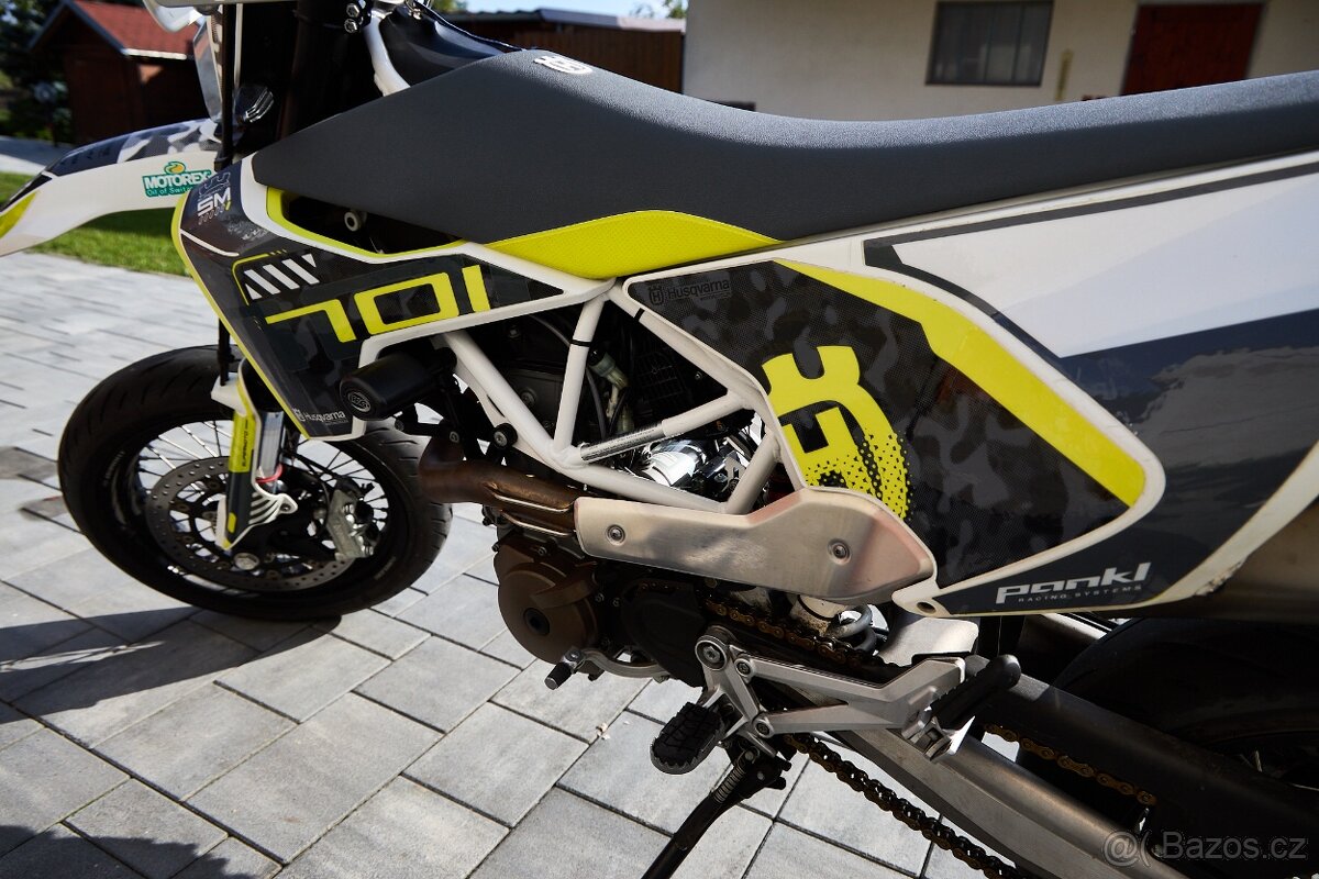 Husqvarna 701 Supermoto 2018 - 12