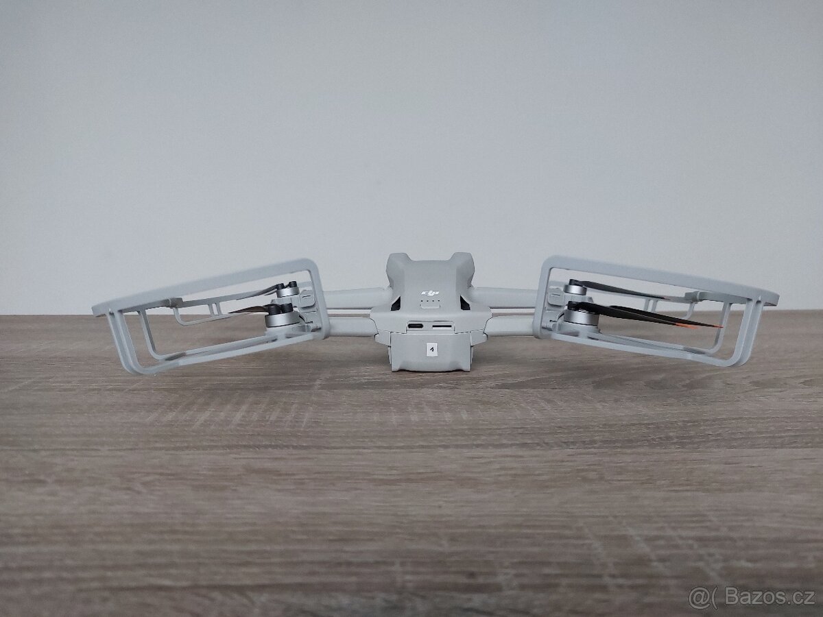 DJI Mini 3 Fly More Combo (DJI RC) - 12