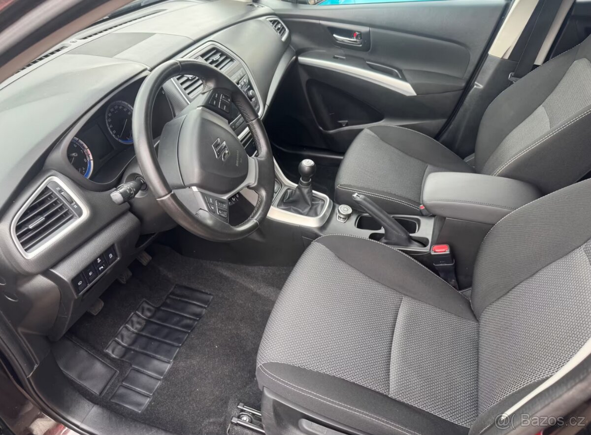 Suzuki (SX4) S-Cross 1.6i Limited 4x4 benzín 88kw - 12