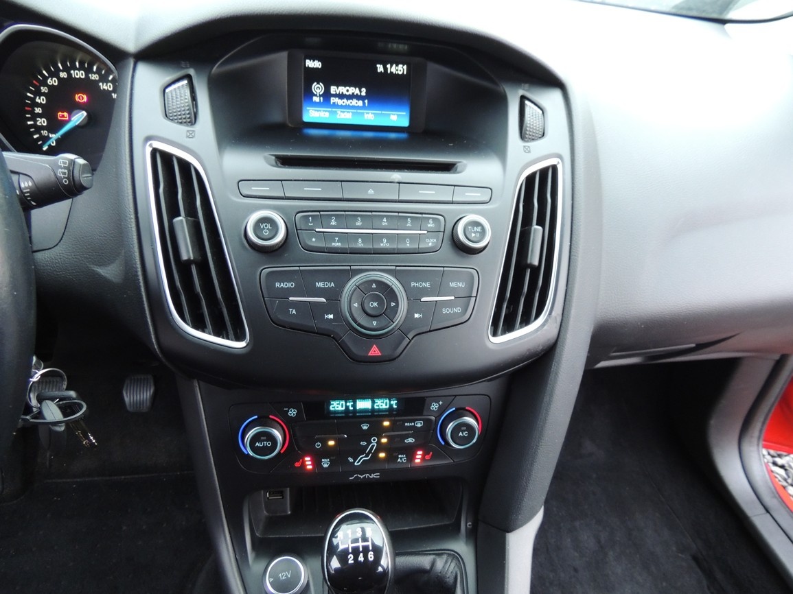 Ford Focus Combi 1.5TDCi,70kw,2017,výbava,ČR,1maj.-21%DPH - 12