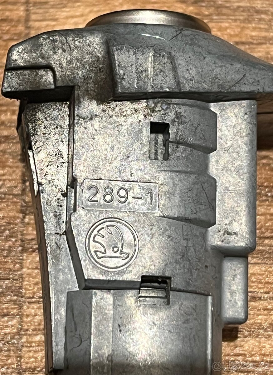 Škoda Octavia 3 III-Sada-Spínací skříňka,zámek dveří,2x klíč - 12