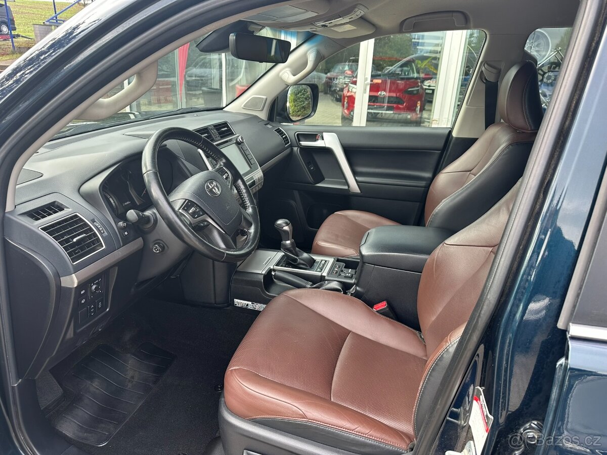 Toyota Land Cruiser Executive 2,8 D-4D 130 kW A/T - 12
