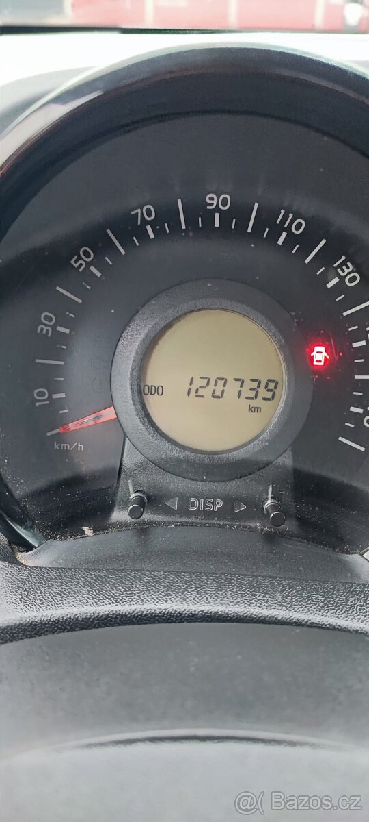 Peugeot 108 1.0 - 12