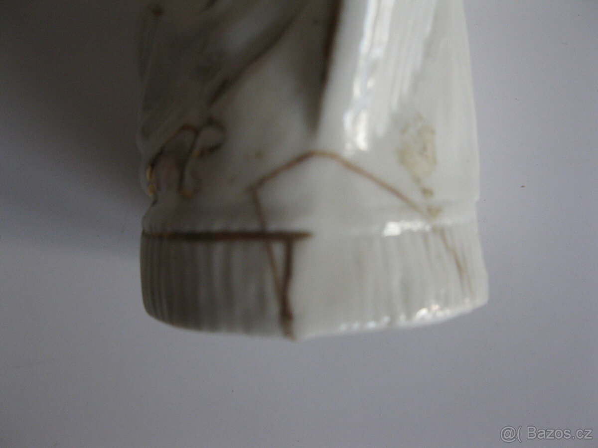 Starožitné malé sošky, starožitný popelník,mísky,anděl 3x - 12