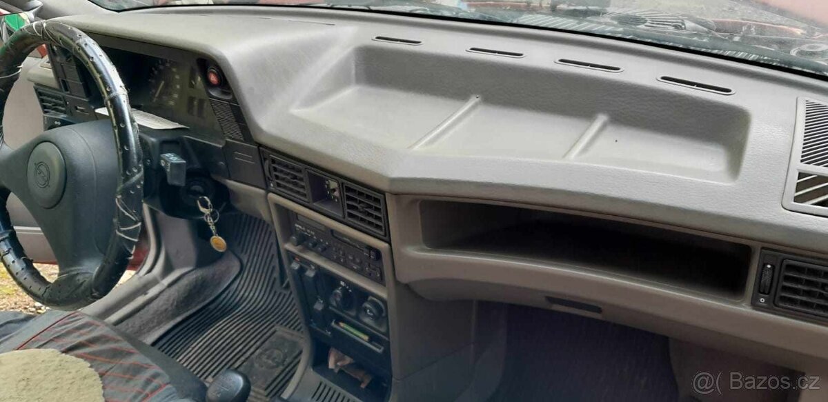 OPEL KADETT E - 1,6i 55KW 1989 - 12