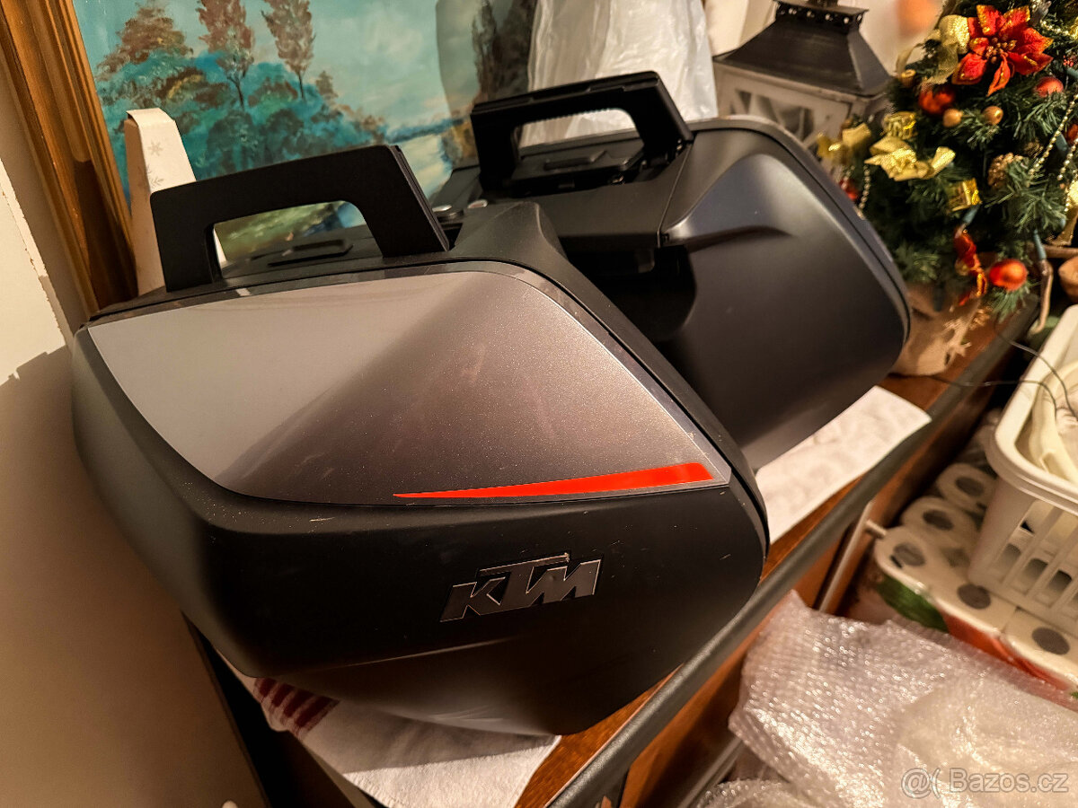 KTM Super Duke 1290 GT - 12