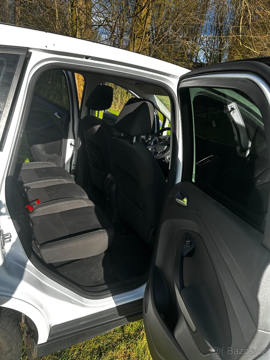 Ford C-MAX - 12