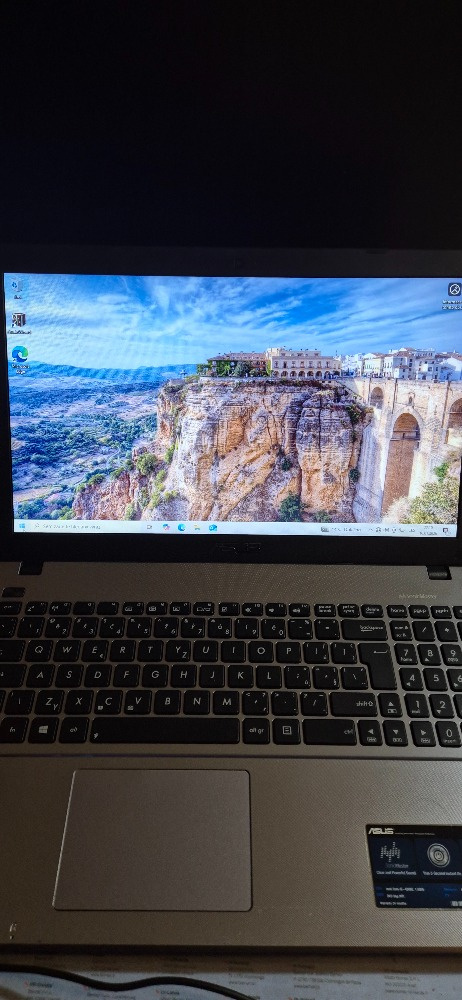 Notebook ASUS - 12