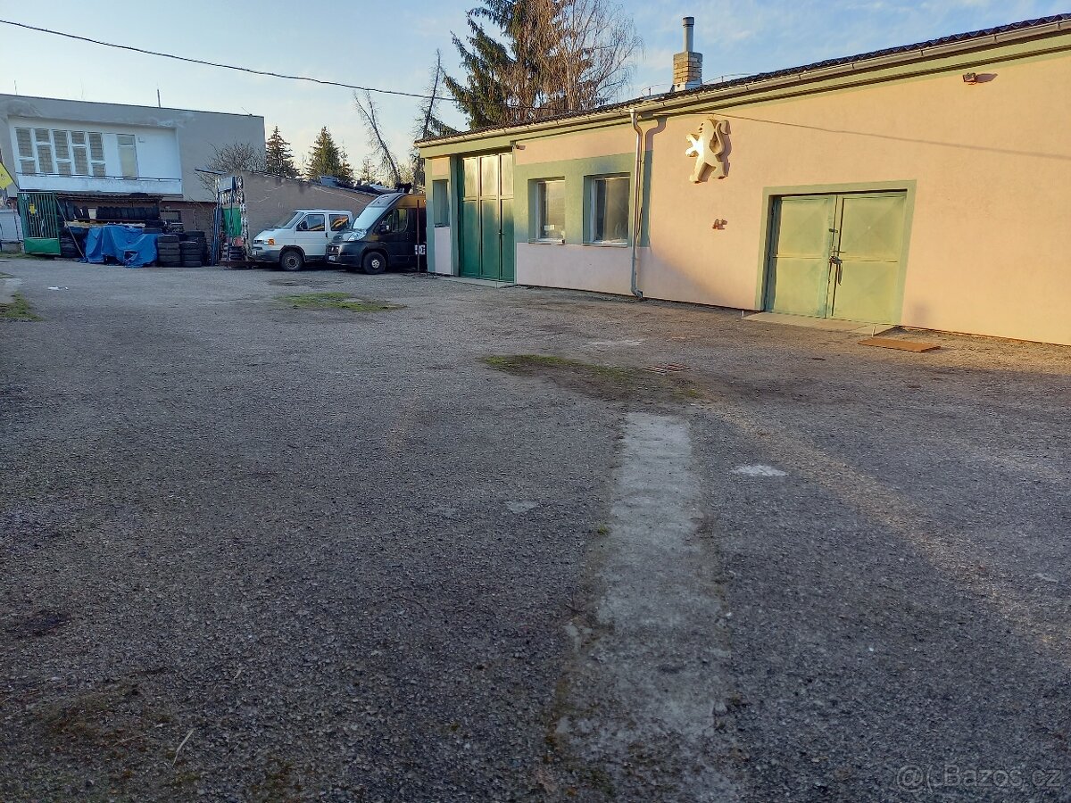 Prodej vícegeneračního domu 1476 m², pozemek 3410 m² Týn nad - 12