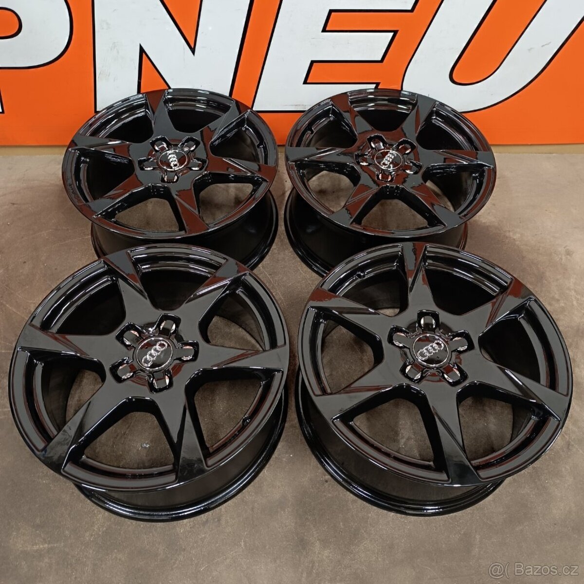 Originální alu kola na Audi A4, A6 7,5Jx17 ,ET45 - 12