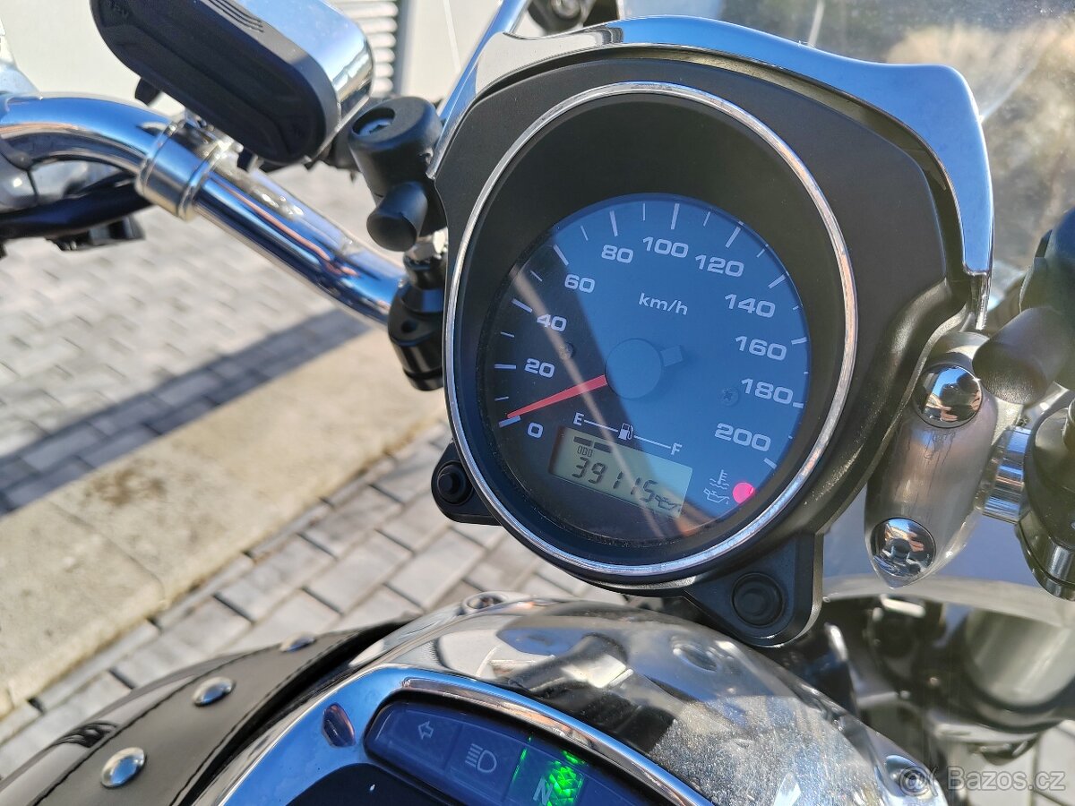 Suzuki M800 Intruder ČR - 12