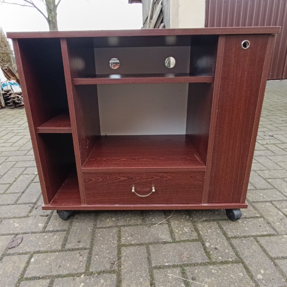 Lednice a nábytek - levně - 12