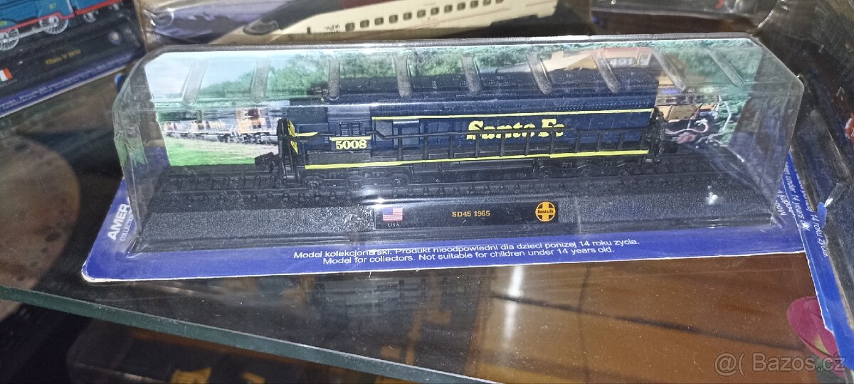 Modely vláčku a bagru - 12