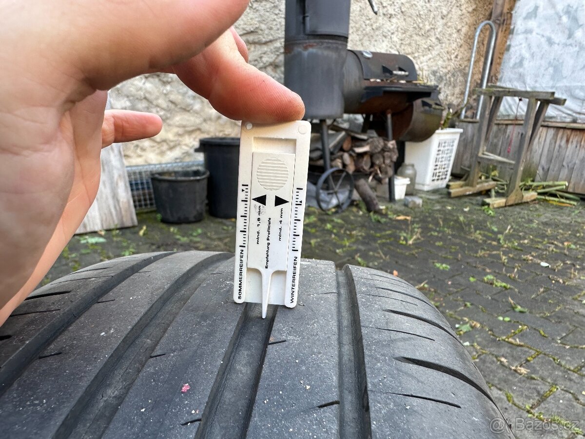 ŠKODA ORIGINÁL ALU - 205/55 R16 - 12