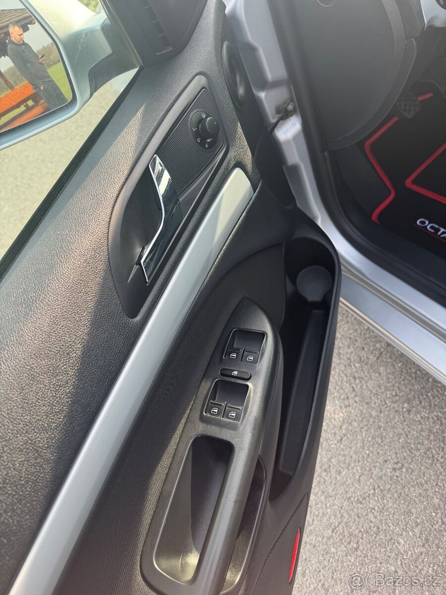 Škoda Octavia 2 combi - 12