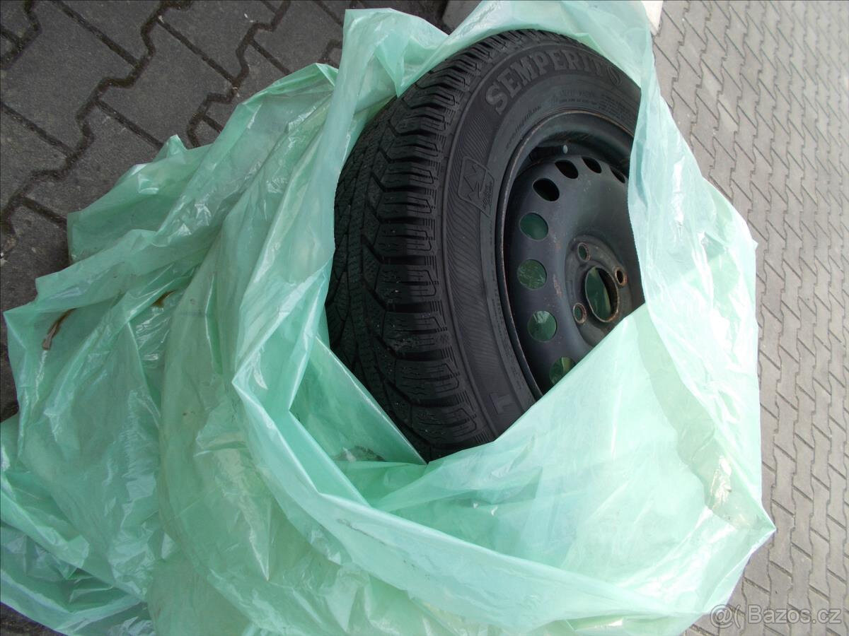 VW up 1.0 MPI 55 kW – KLIMA, vyhř. sedadla, nová STK - 12