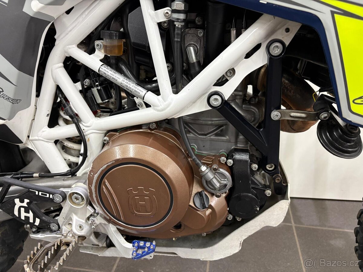 Husqvarna 701 Enduro - 12