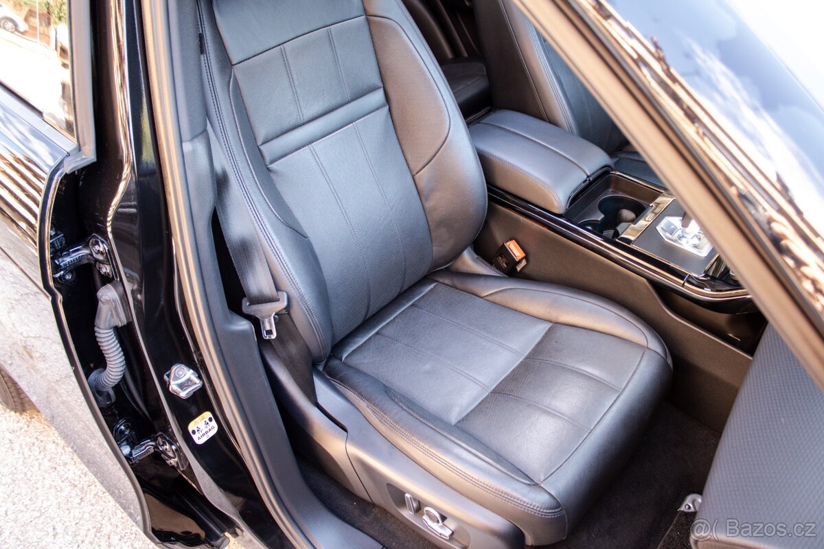 Land Rover Range Rover Evoque 2.0D I4 D165 MHEV R-Dynamic SE - 12