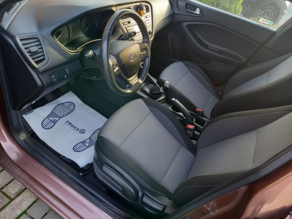 Hyundai i20 1,25i klima+ČR+37000kmTOPSTAV - 12