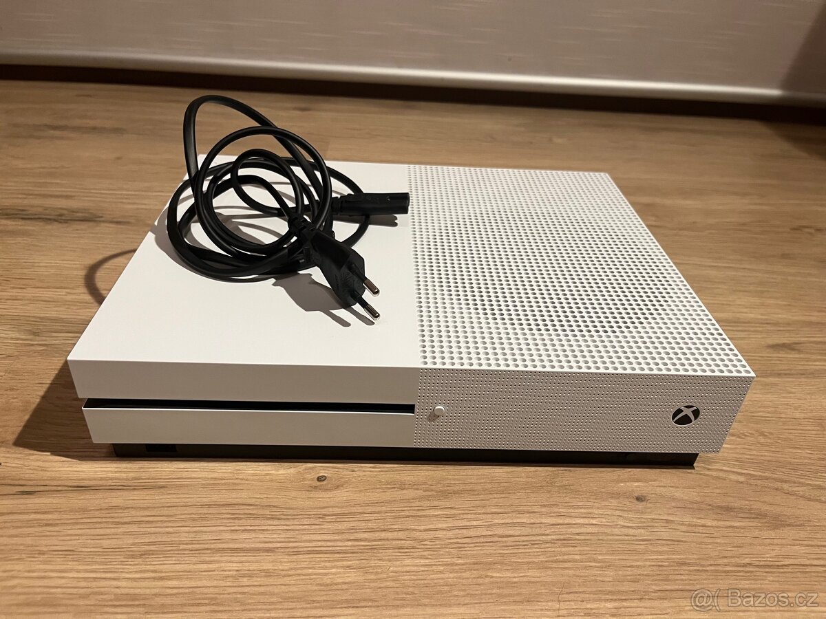 Xbox One S 1TB - 12