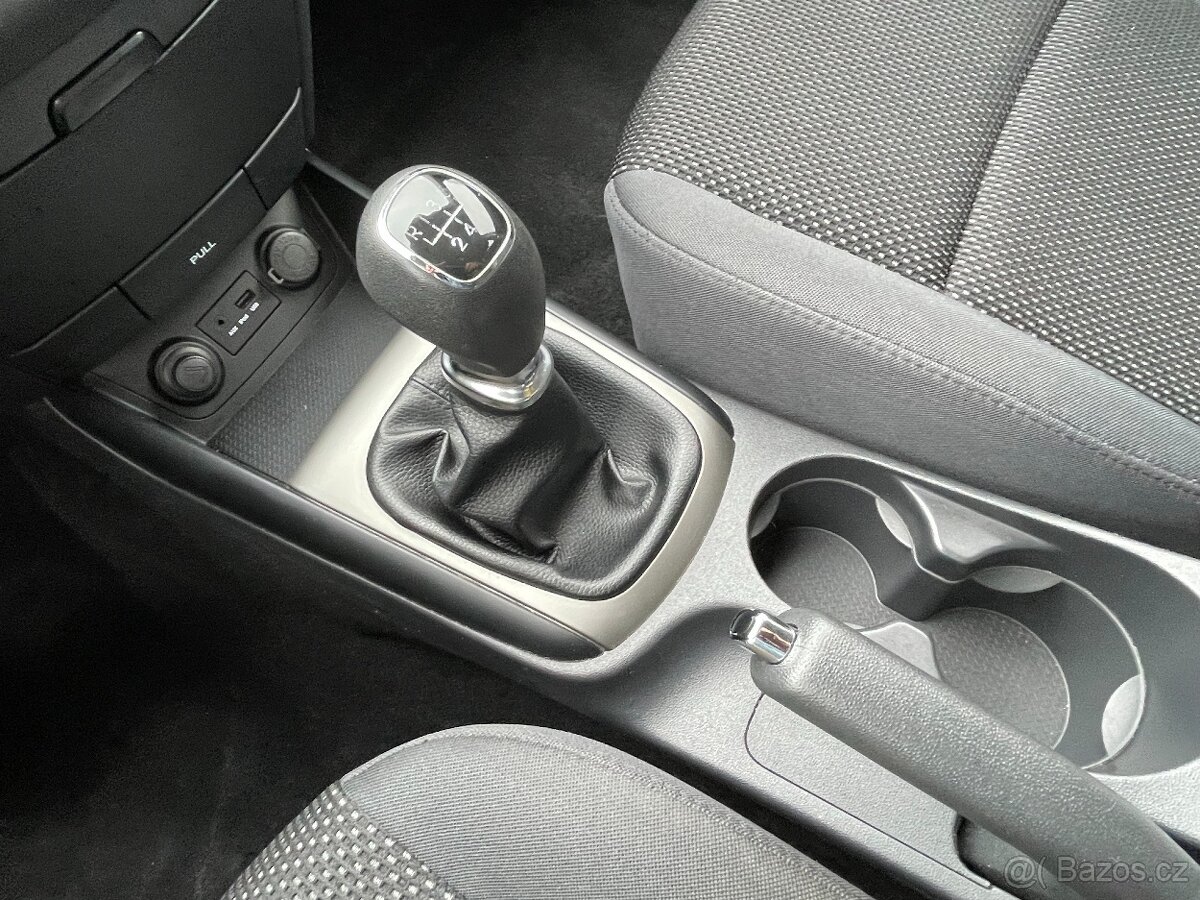 2010 Hyundai i30 1.4i kombi - 12