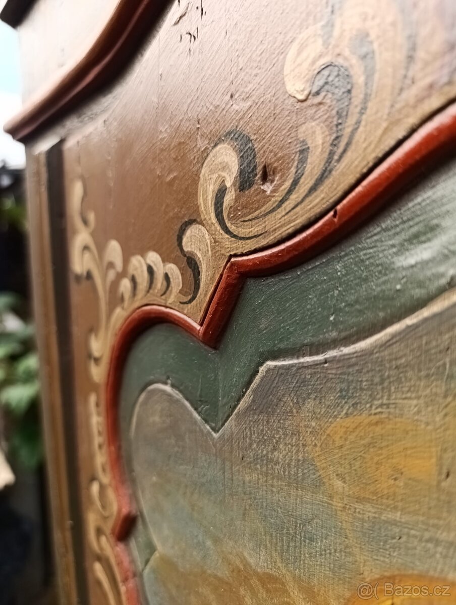 Starožitná skříň - 12