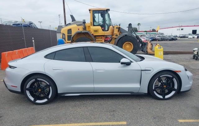 Porsche Taycan 2024 - 12