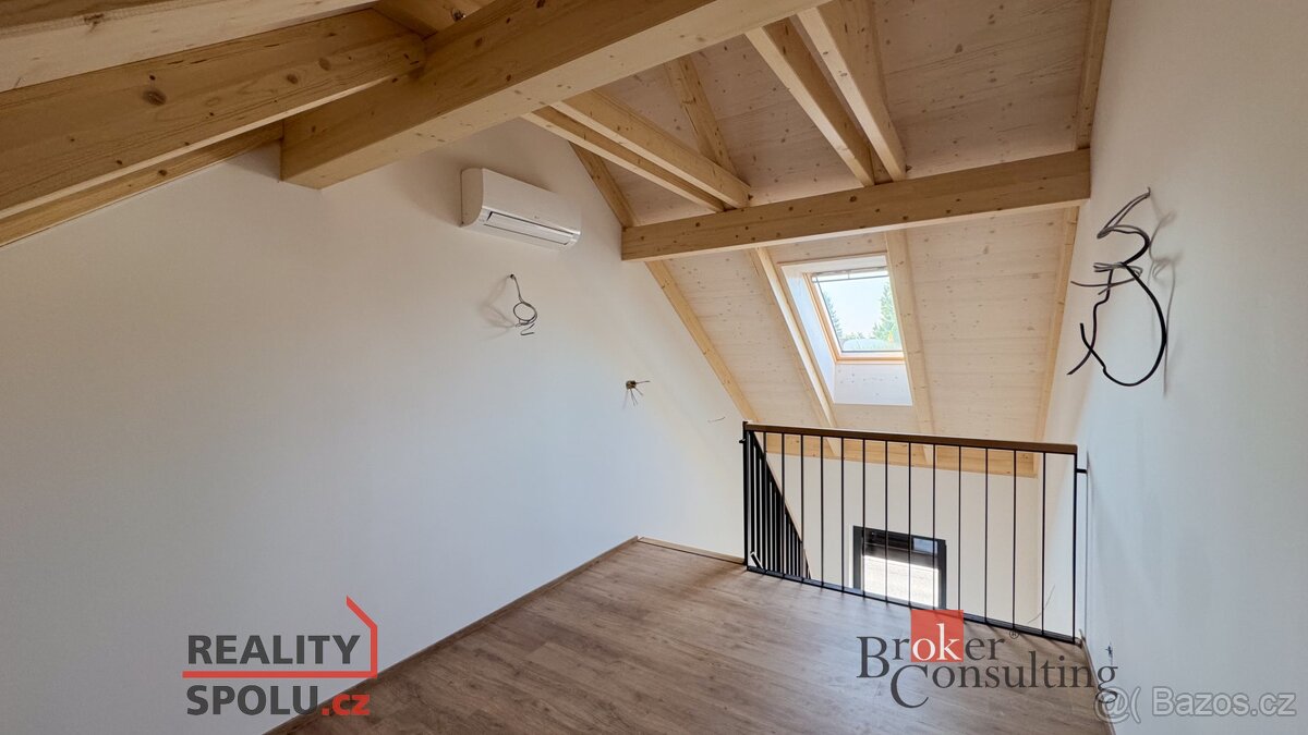 Prodej, byty/4+1, 155.4 m2, Pitkovice, 10400 Praha, Hlavní m - 12