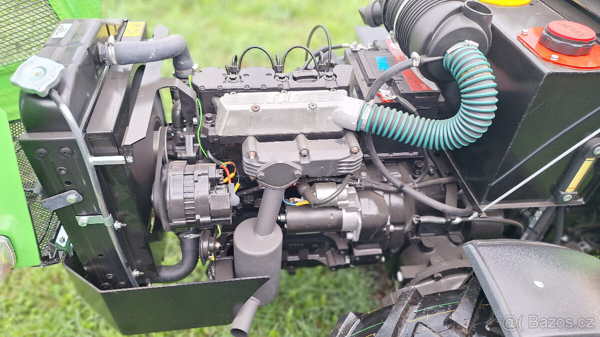 malotraktor WINEA 26 LD Comfort zánovní stav - 12