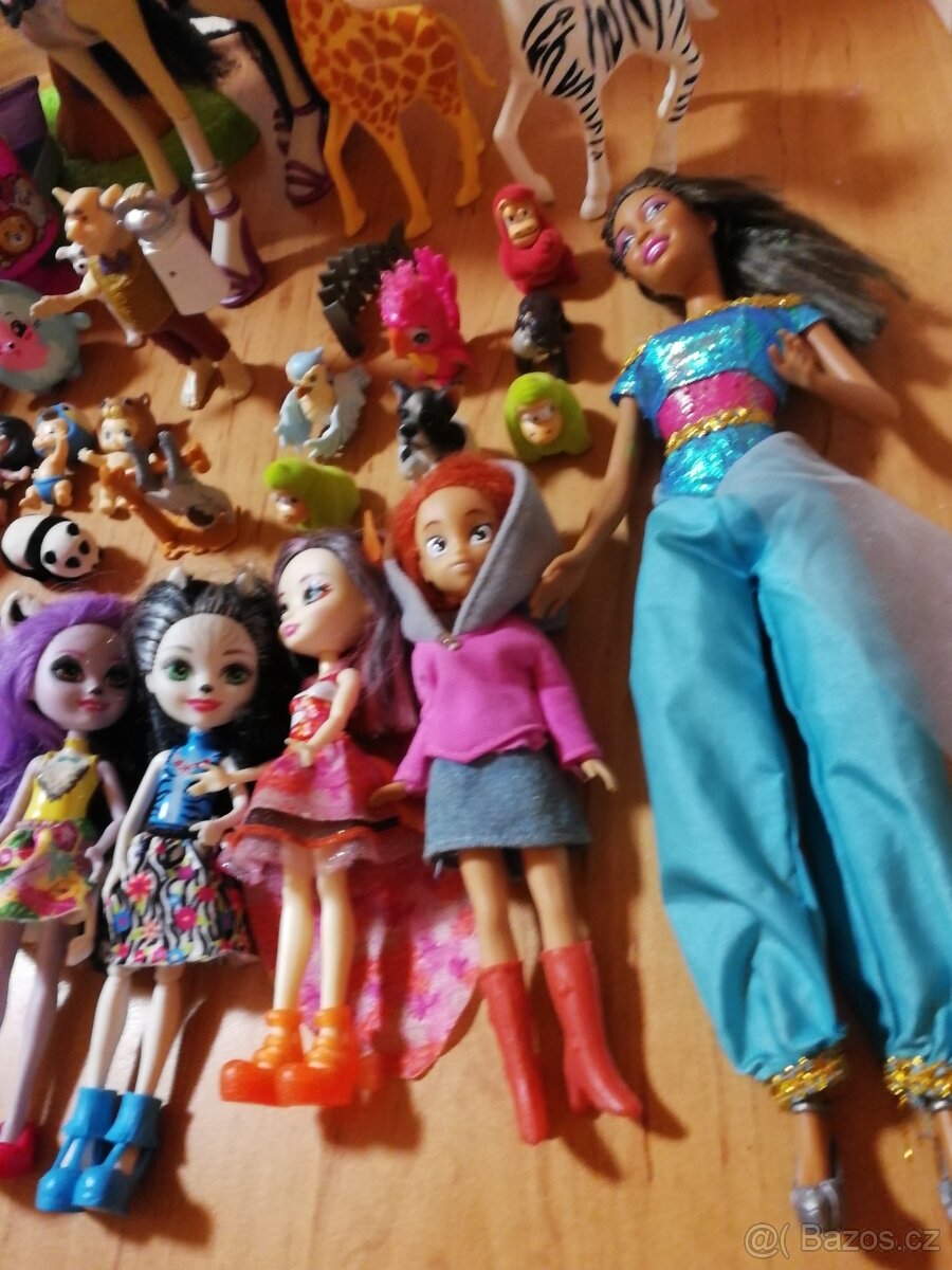 Domeček kavárna v pralese - 12