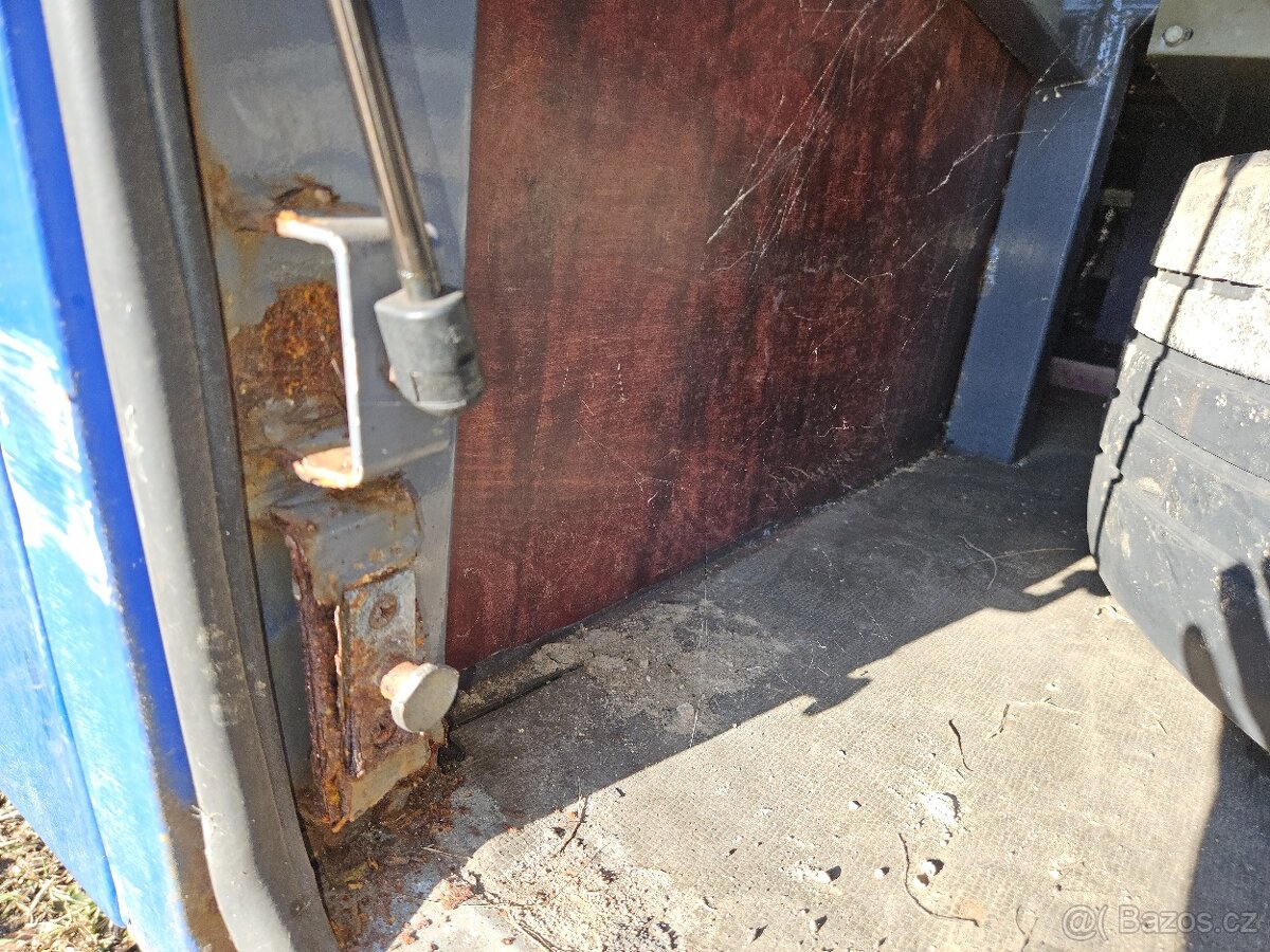 Obytný autobus KAROSA - 12