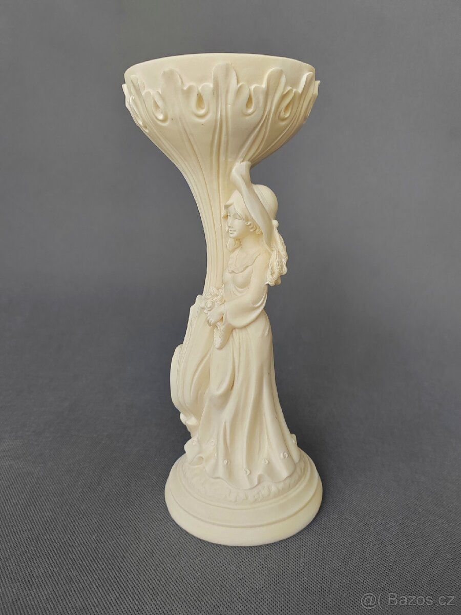 Krásná socha dámy od výrobce Faro (Alfonso Lucchesi) - 12