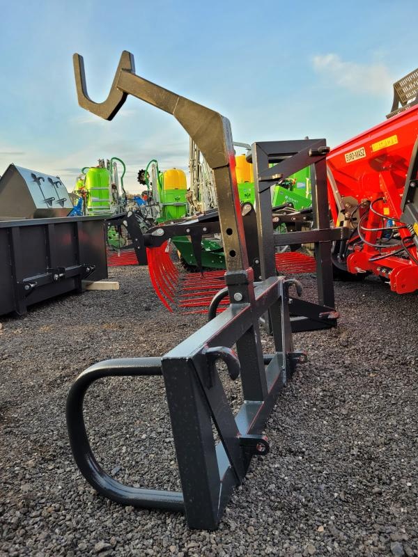 Čelní nakladač MT - 12