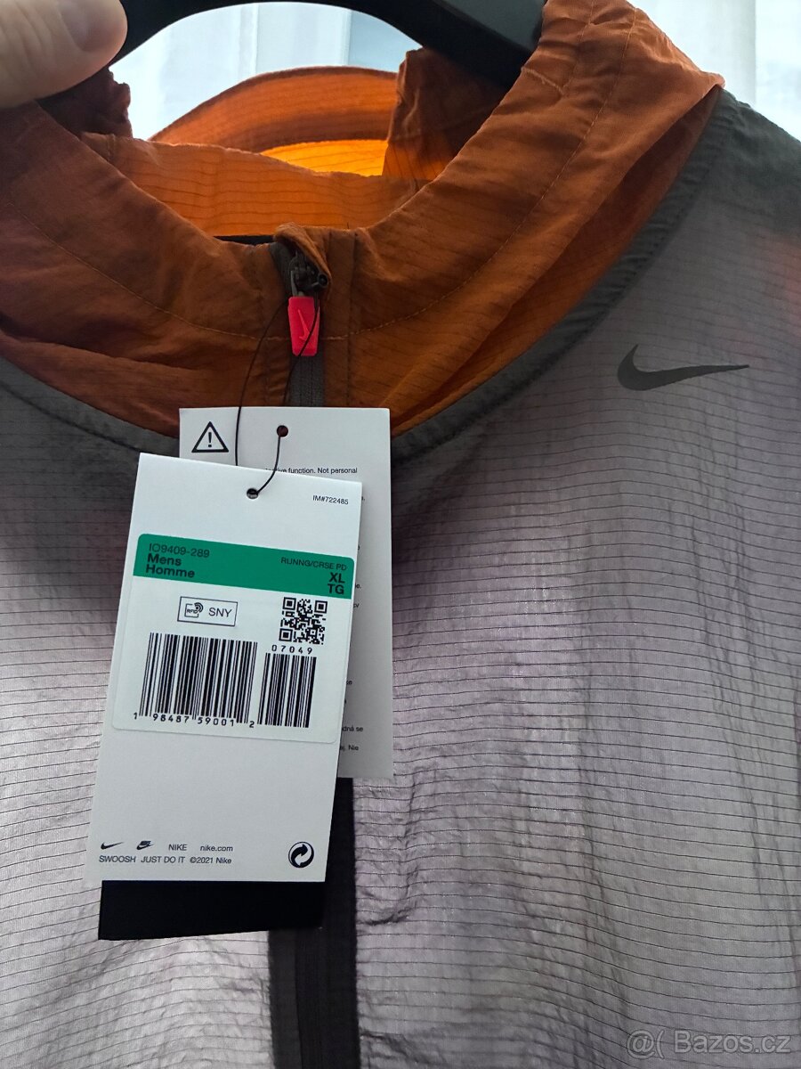 Nike sustakova bunda - 12