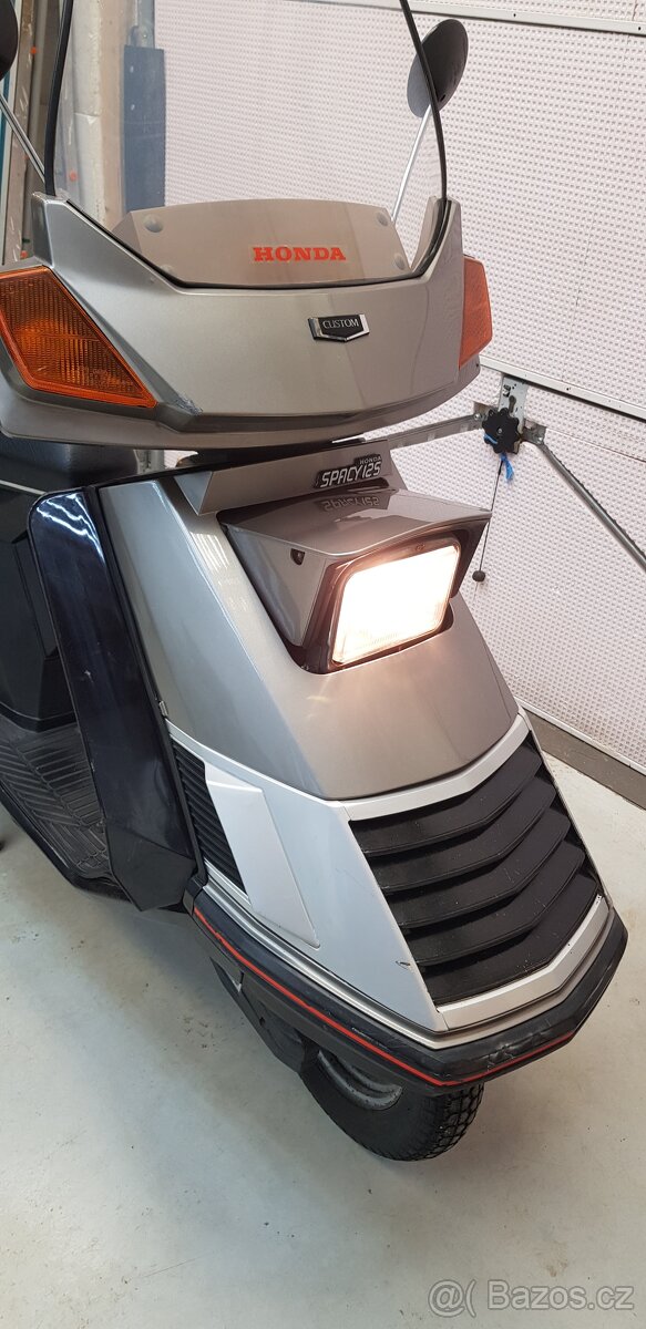 Honda CH 125 Spacy - 12