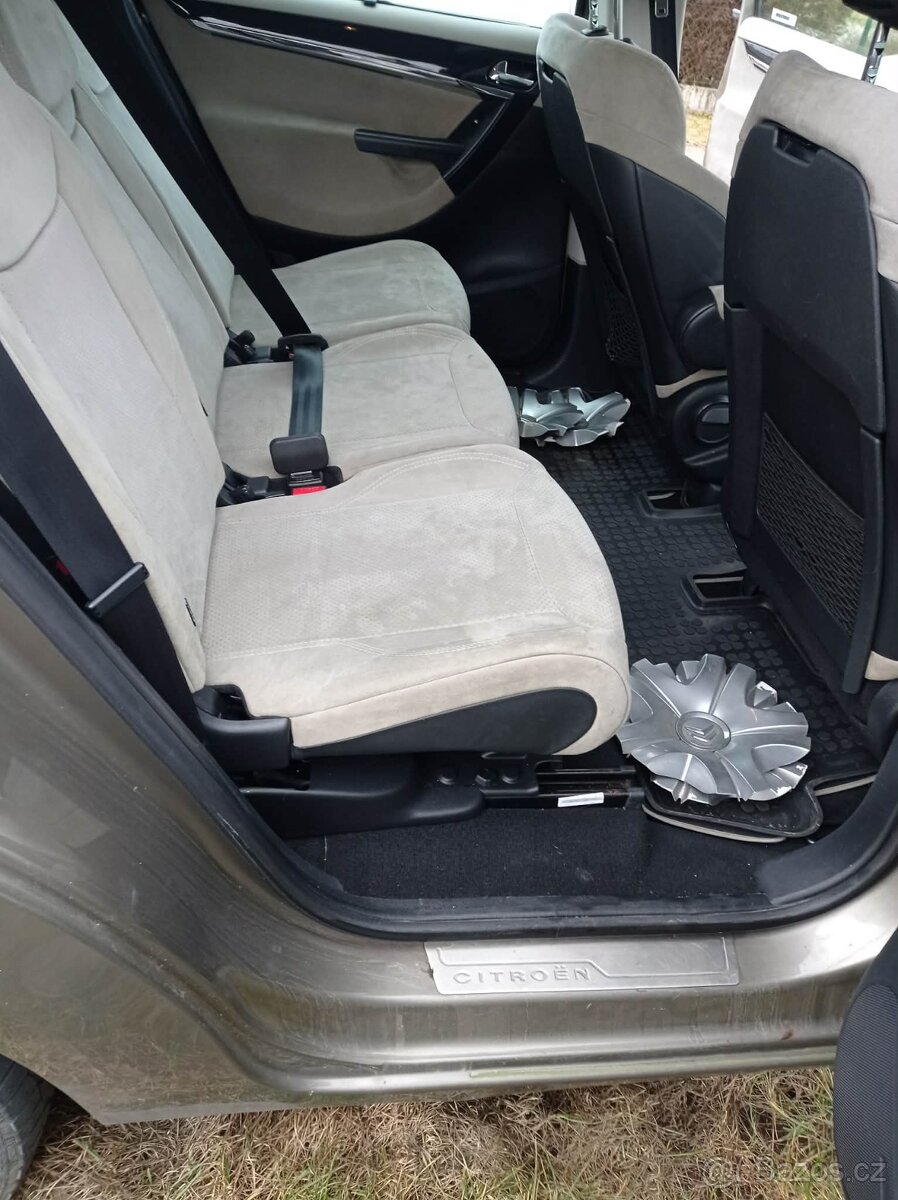 Citroen grand C4 Picasso 2 hdi - 12