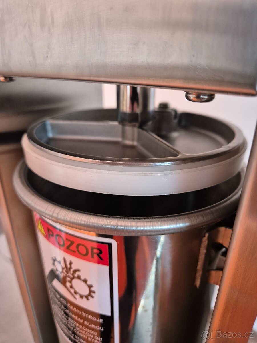 Plnička klobás 5 L Řeznická plnička klobás 5 L - 12