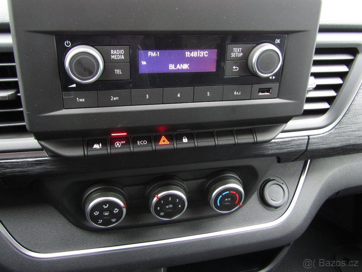 Renault Trafic III 2,0 dCi 110 kW/150k Combi Van 6 míst L2 - 12